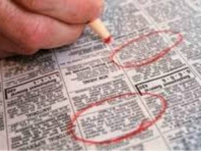 Αγγελία: Μάγειρας... γυμνός, προσφέρει!