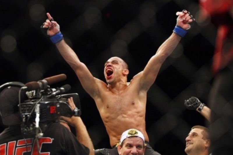 Δίνει ματς σαν Interim Champion o Renan Barao