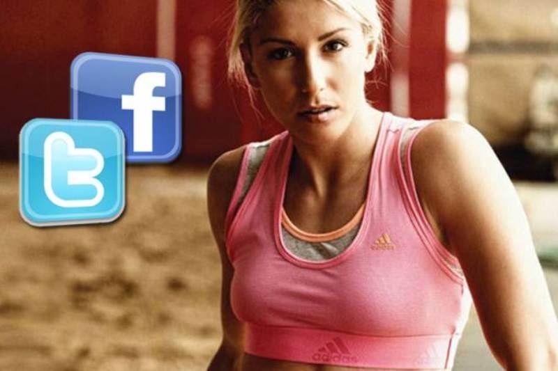 «Πόλεμος» σε Facebook και Twitter για το σχόλιο της Παπαχρήστου