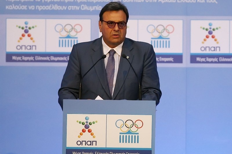 Κούβελος για Παπαχρήστου: «Αστεία στην παρέα της»