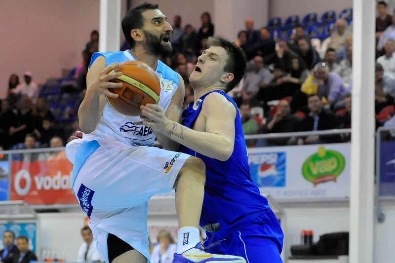 Κρατάει Λιακόπουλο ο Κολοσσός