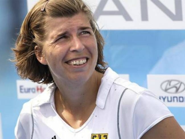 Μούφα ή αληθινό; Ξυπόλητοι Ελληνες στο twitter Γερμανίδας αθλήτριας!