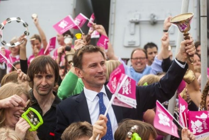 Τελετή Έναρξης: Το… παραλίγο ατύχημα του Χαντ (photos+video)