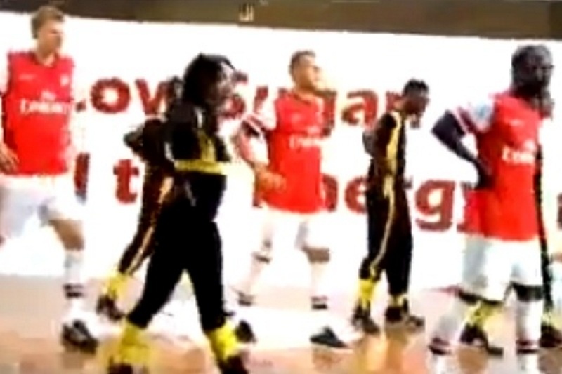 Μερτεσάκερ, Σανιά και Ποντόλσκι λικνίζονται (video)