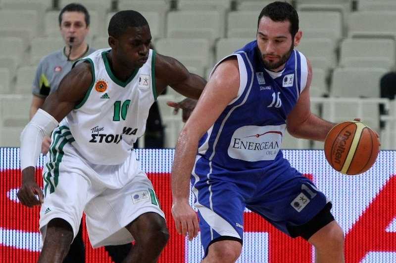 Πρώτοι στόχοι οι Χάρινγκτον και Καραποστόλου για τον Ίκαρο