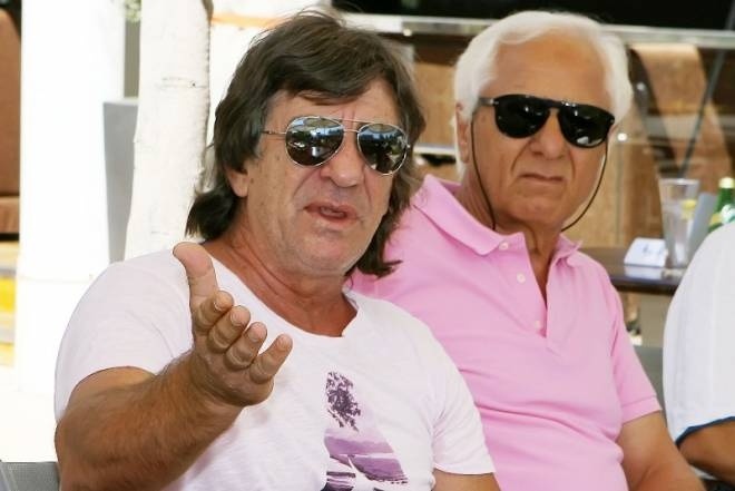 Μαύρος: «Βάλτε λεφτά ή βουλώστε το!»