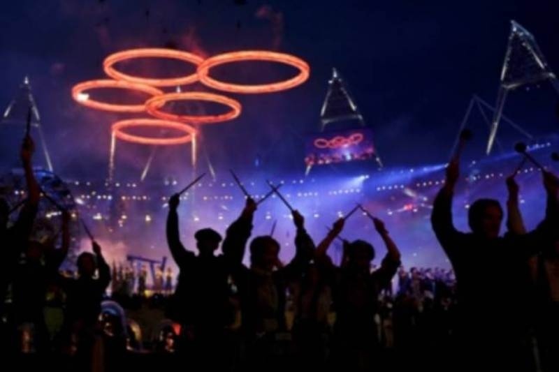 Αθήνα 2004 - Λονδίνο 2012: Η φωτογραφία που σαρώνει στο Facebook