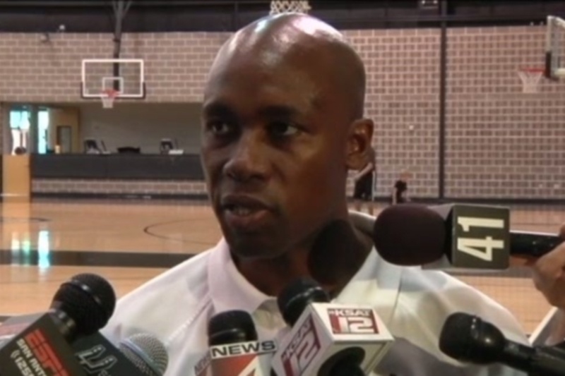 Κατέληξαν στον Ζακ Βον οι Μάτζικ