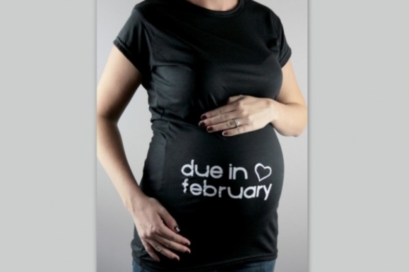Fashionistas από την... κοιλιά! Οι πιο απίθανες μπλούζες για μέλλουσες μαμάδες!