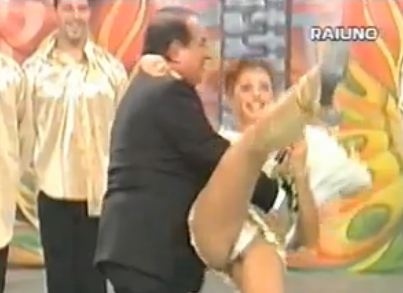 Βίντεο: Η Μαρτίνα Κολομπάρι δείχνει το...
