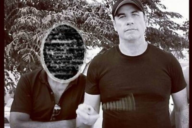Πασίγνωστος Έλληνας παρέα με τον Τζον Τραβόλτα! (photos)