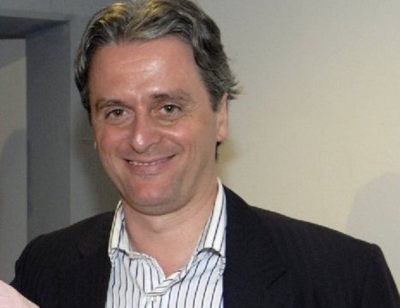 Κουτσολιάκος στο Onsports: «Μένει Βόλφσμπουργκ ο Βιεϊρίνια»