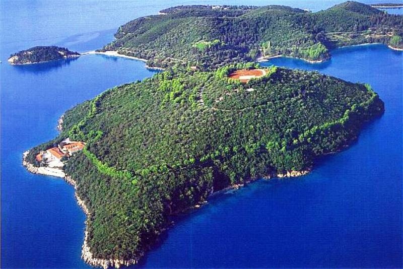 Αγοράζει τον Σκορπιό ο Ζοτς!
