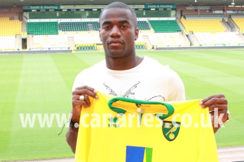 Από την Τότεναμ στη Νόριτς ο Μπασόνγκ!