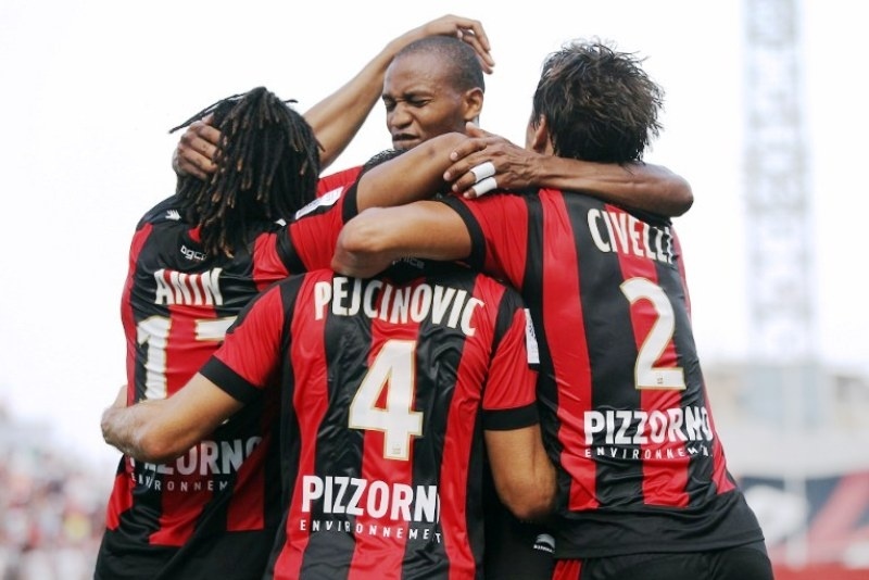 Νέα γκέλα για Λιλ