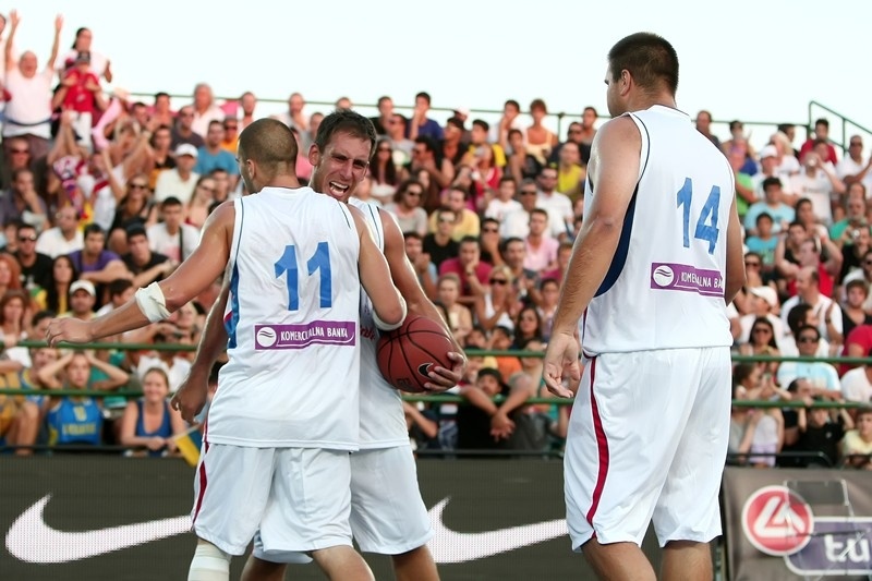 Κατέκτησαν το χρυσό με ανατροπή οι Σέρβοι