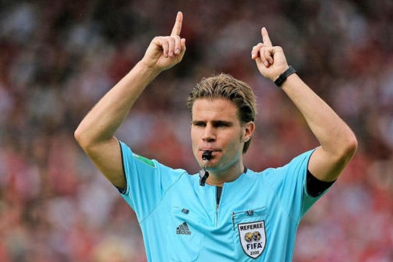 Σιγά ρέφερι... έγινες λούτσα! (video)