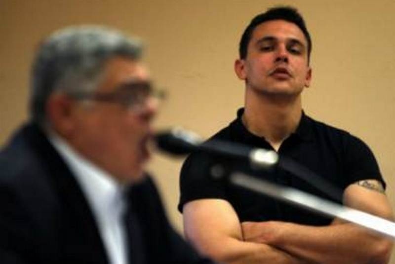 Χρυσή Αυγή: Ο Σαμαράς ξεπουλά αμαχητί 13ο και 14ο μισθό
