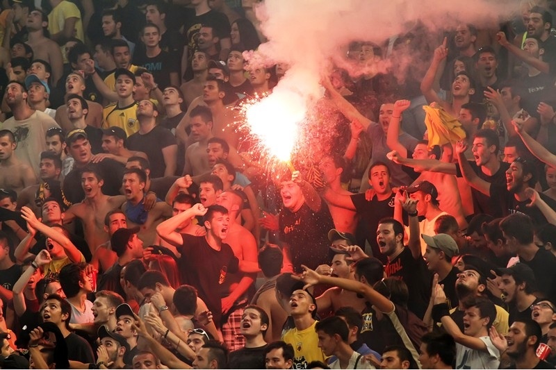 Θερμή υποδοχή για τους παίκτες της ΑΕΚ