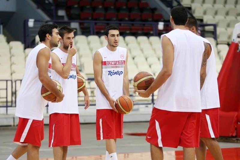 Διπλές προπονήσεις στον Ολυμπιακό