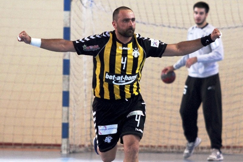 Μπακαούκας: «Μπορεί την πρόκριση η ΑΕΚ»