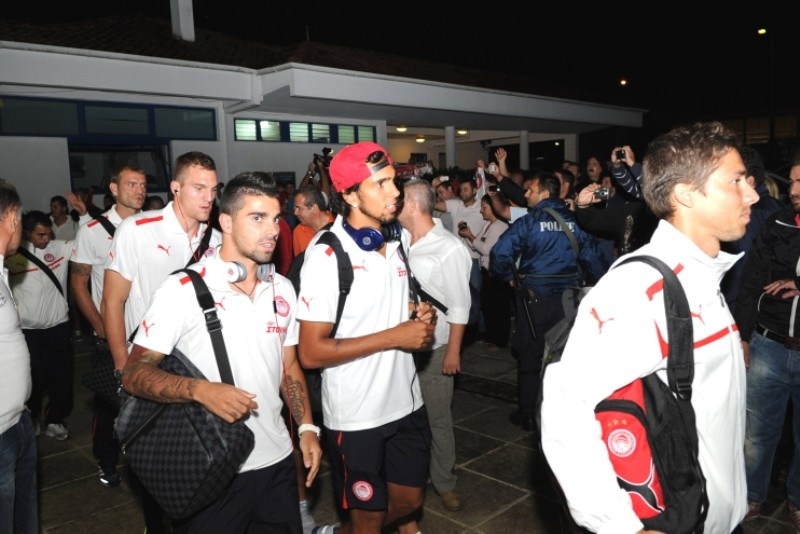 Ολυμπιακός: Αποθέωση στα Γιάννινα (photos)
