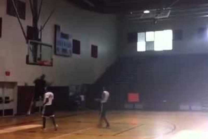 Σικάγο Μπουλς: Κάρφωσε με… ταμπλό ο Μπούζερ (video)