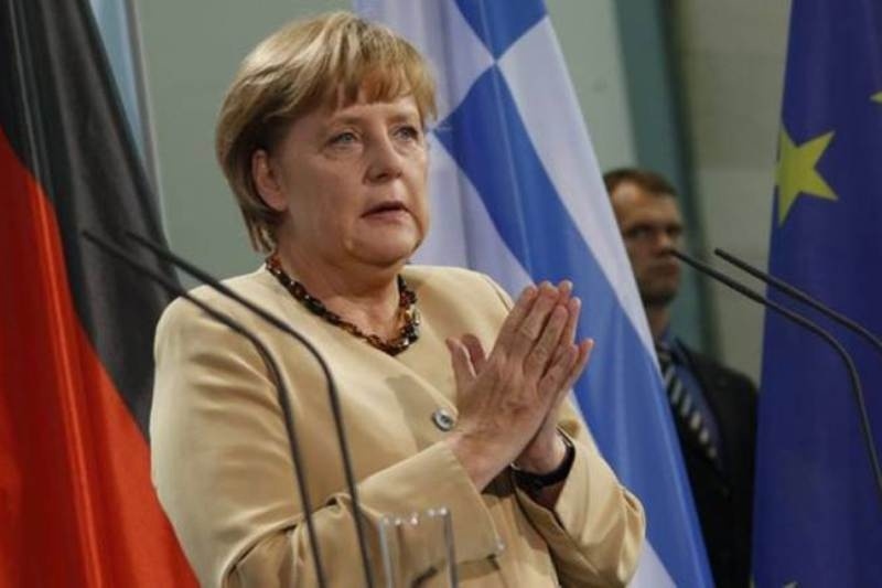 Mέρκελ: Ματώνει η καρδιά μου για τους Έλληνες