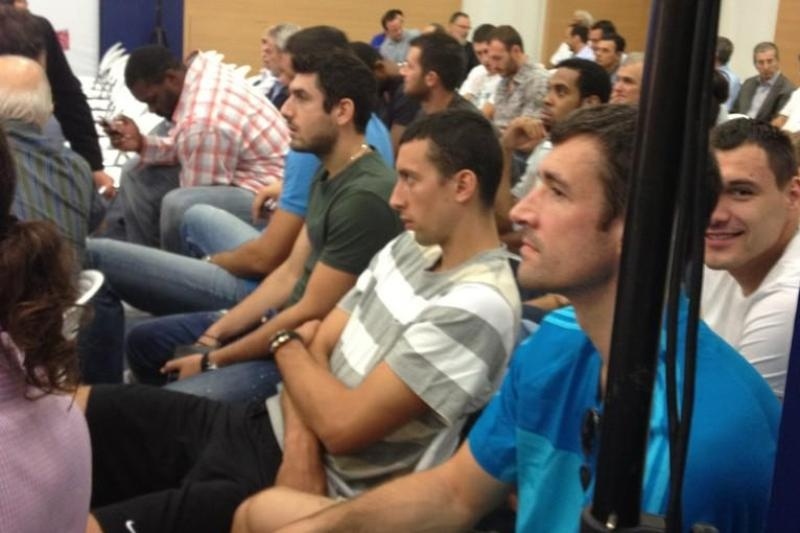 Σύσσωμος ο «εξάστερος» στην κλήρωση