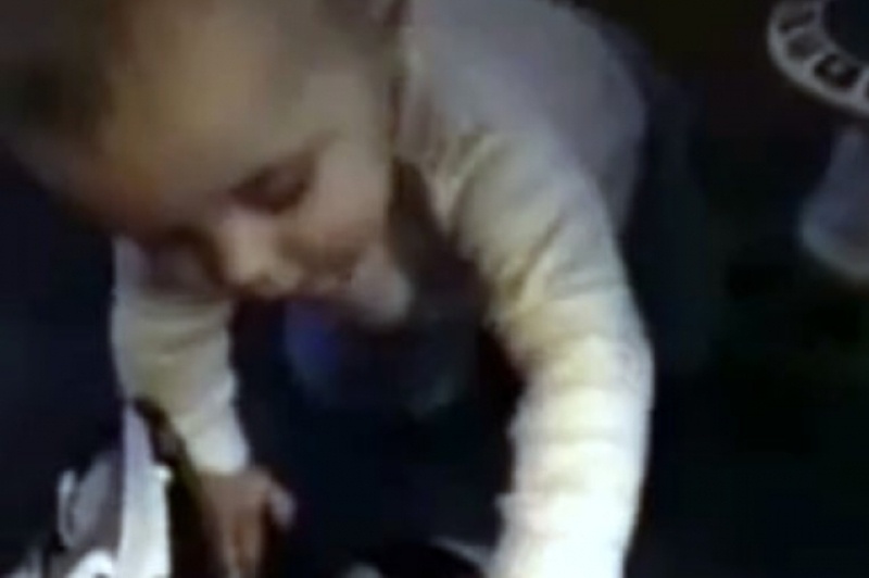 Απίστευτο! Δείτε από τι τρομάζει αυτό το μωρό!