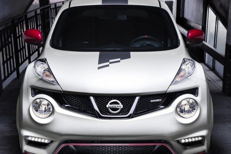 H NISSAN στο Παρίσι