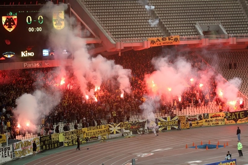 Super League: Βαρύ πρόστιμο για την ΑΕΚ