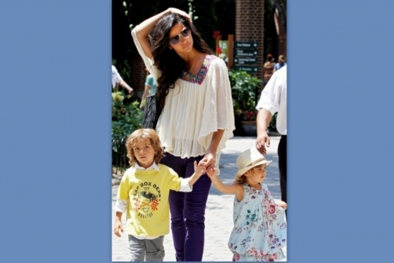 Alves: «Τα παιδιά μου λατρεύουν τη φουσκωμένη μου κοιλιά»