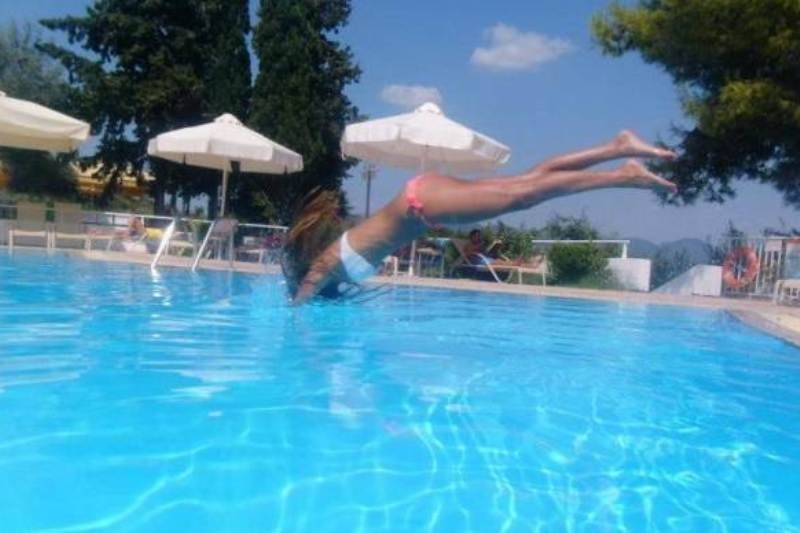 Το μακροβούτι μίας Σταρ Ελλάς! (photo)