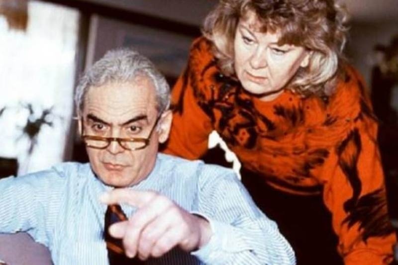 Έβγαζε λεφτά με το τσουβάλι στο εξωτερικό η πρώην σύζυγος του Άκη!