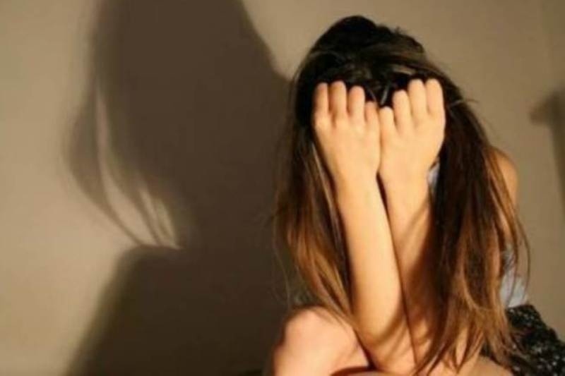 Εκβίαζε 19χρονη με ροζ βίντεο για να συνάψουν ερωτική σχέση