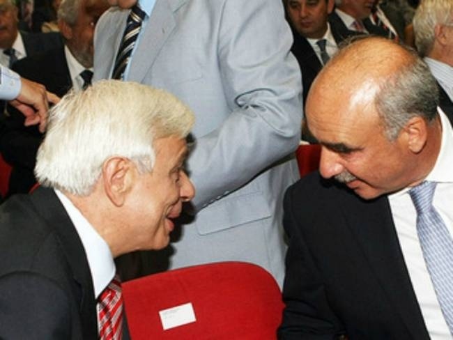 Mεϊμαράκης σε Παυλόπουλο: «Ελα να γλύψεις τον... δικό μου»