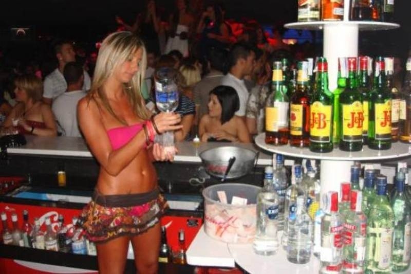 Βίντεο: Το σοκαριστικό ατύχημα της barwoman