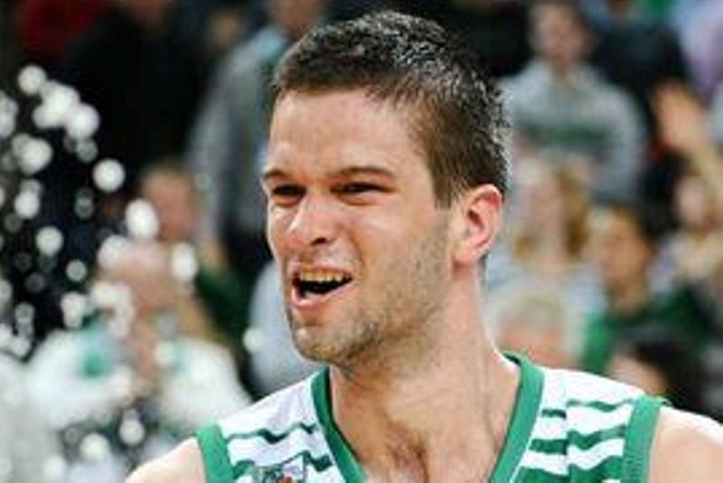 Λοκομοτίβ Κουμπάν: Συμπαίκτης με Καλάθη-Μάριτς ο Καλνιέτις