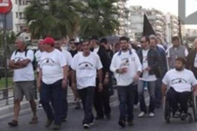 Φτάνουν με τα πόδια από τον Βόλο στη Βουλή για να πουν όχι στην τρόικα