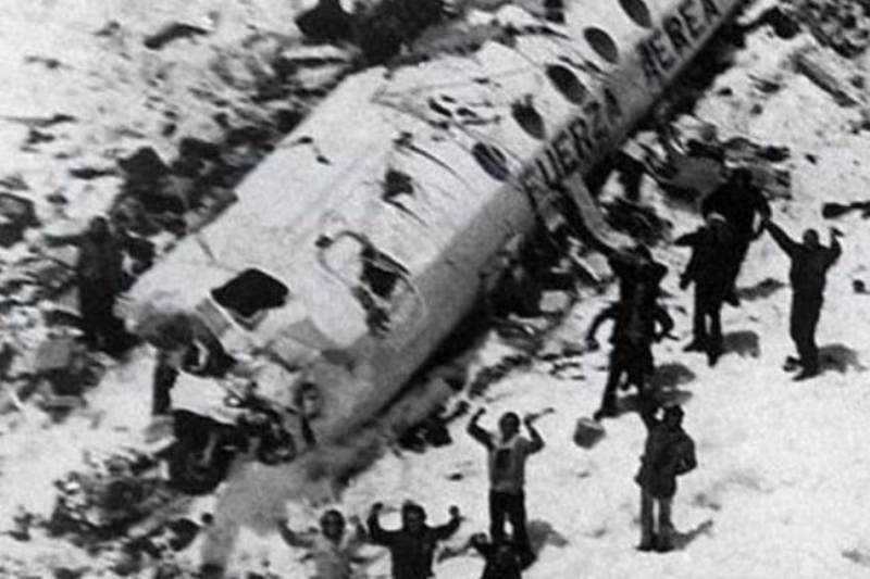 40 χρόνια από το «Θαύμα των Άνδεων»: Επιβίωσαν τρώγοντας φίλους τους!