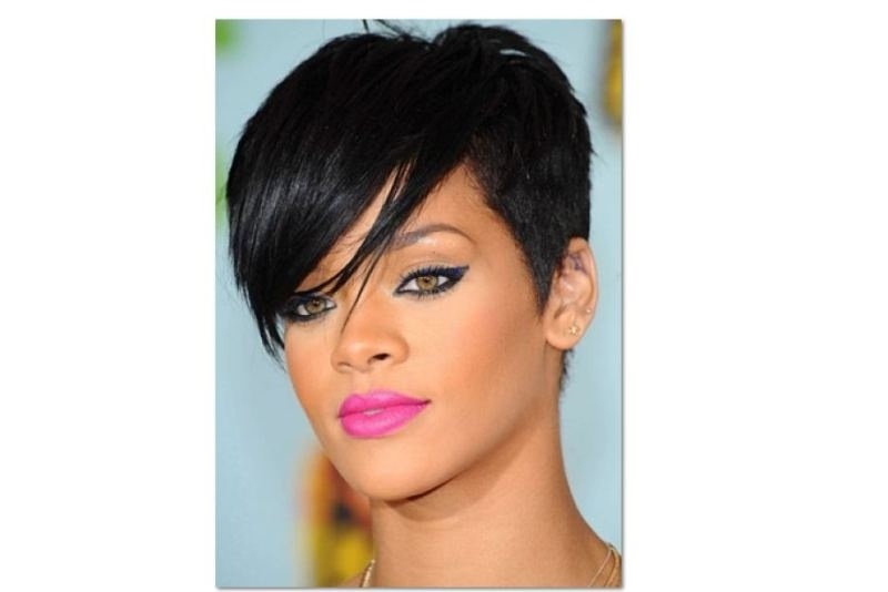 Πώς η Rihanna θα «βγάλει» 8 εκατομμύρια δολάρια, με ένα απλό πάτημα ενός κουμπιού!