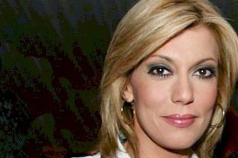 Καραμανλή: Ερωτήσεις για Αθλητικά Σχολεία και προνόμια αθλητών