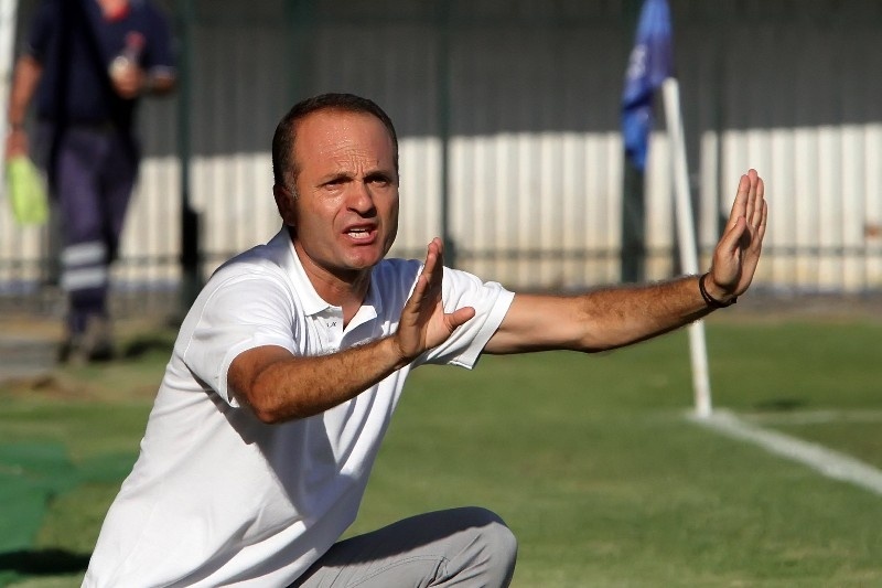 Ζιώγας: «Σεμνά και ταπεινά»