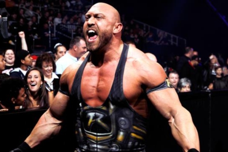 WWE Main Event: Κυρίαρχος ο Ryback (photos + video)