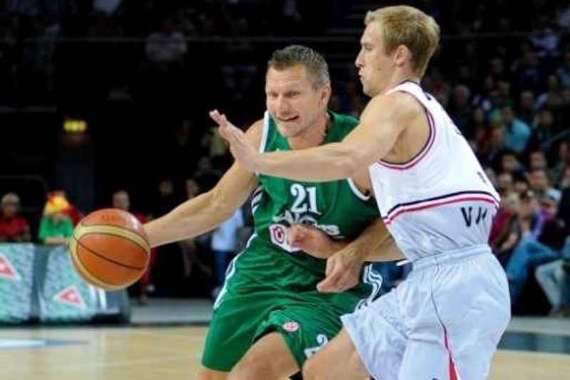 Καουκένας στο Onsports: «Δεν χρειάζεται… συστάσεις ο Ολυμπιακός!» (photos+videos)