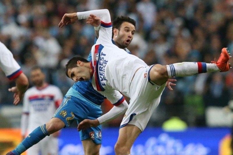 Σαμπιονά: Ντέρμπι από τα... παλιά στο «Βελοντρόμ»