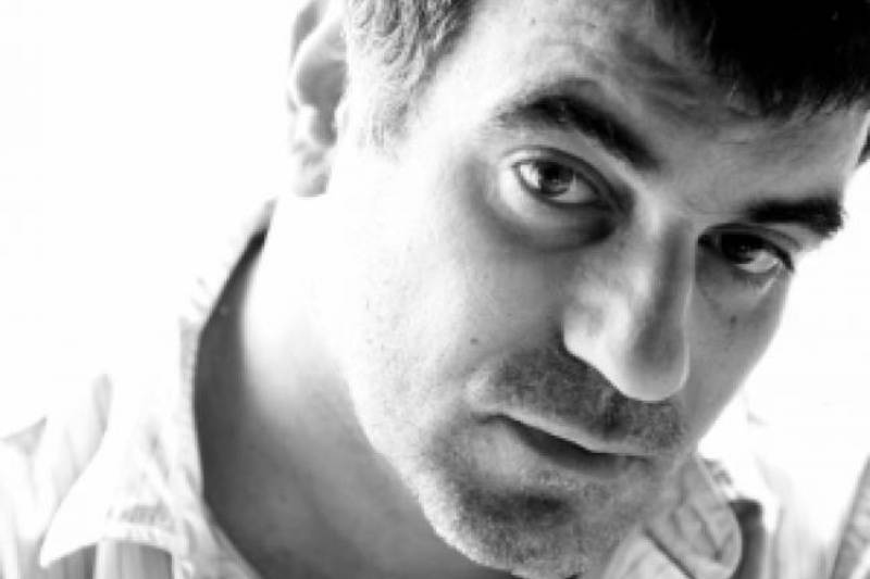 Συνέλαβαν τον Βαξεβάνη