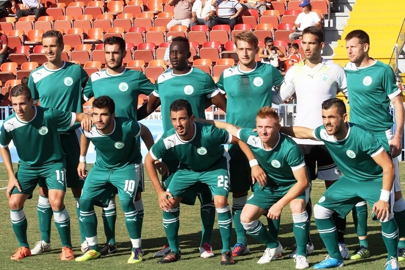 Θρασύβουλος: Παρέλαση στο… γήπεδο