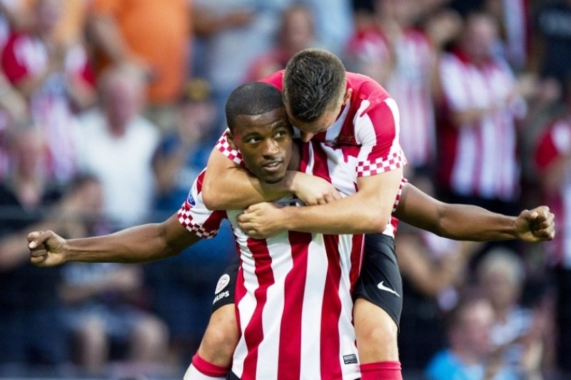 Ολλανδία: Ξέφυγαν Τβέντε και Αϊντχόφεν (video)